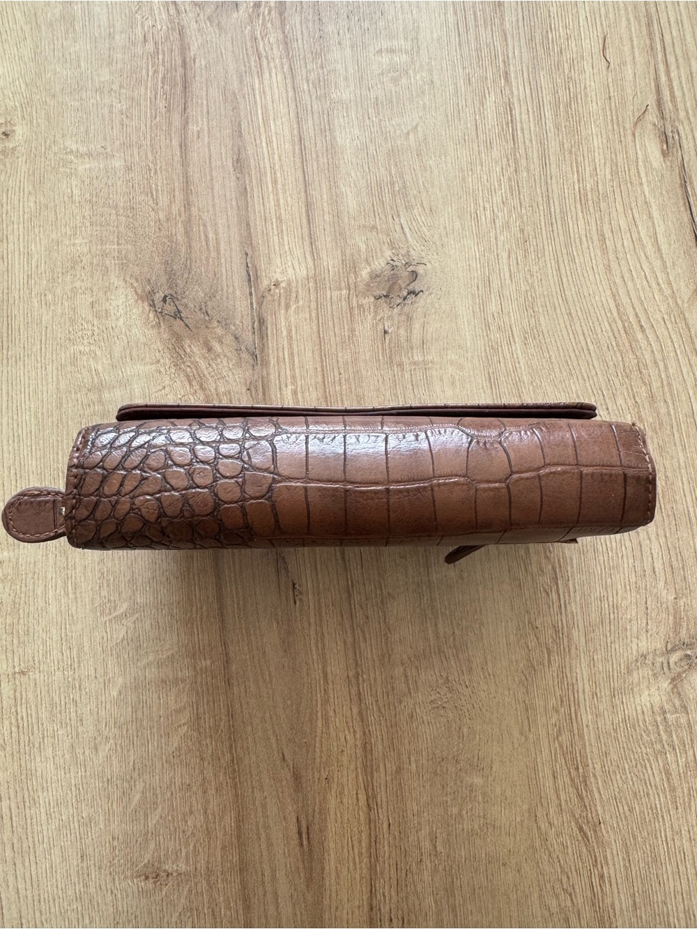 Croc-Embossed Brown Women's Wallet - Picture 13 of 13